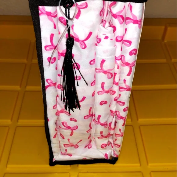 JUICY COUTURE KING SHEET SET BOWSJUICY COUTURE SHEET SET KING SIZE NEW